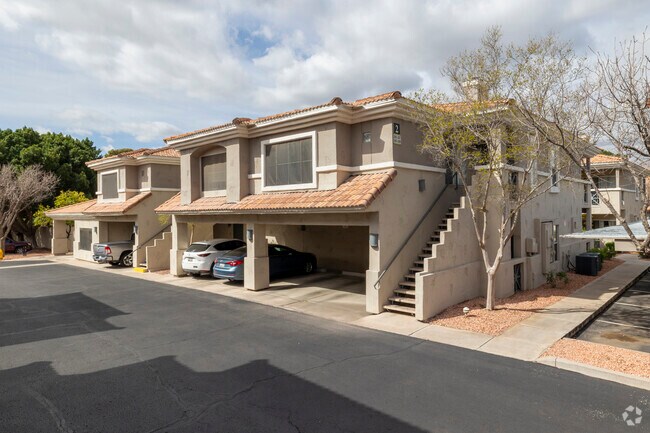 Foto del edificio - Townhomes at Biltmore