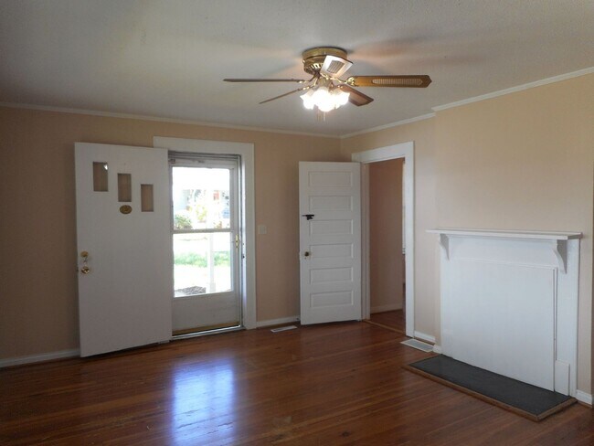 Foto del edificio - 4 Bedroom Near Downtown & Winthrop!