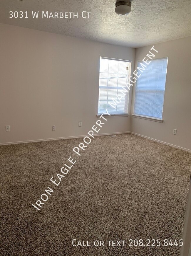 Building Photo - 3031 W Marbeth Ct