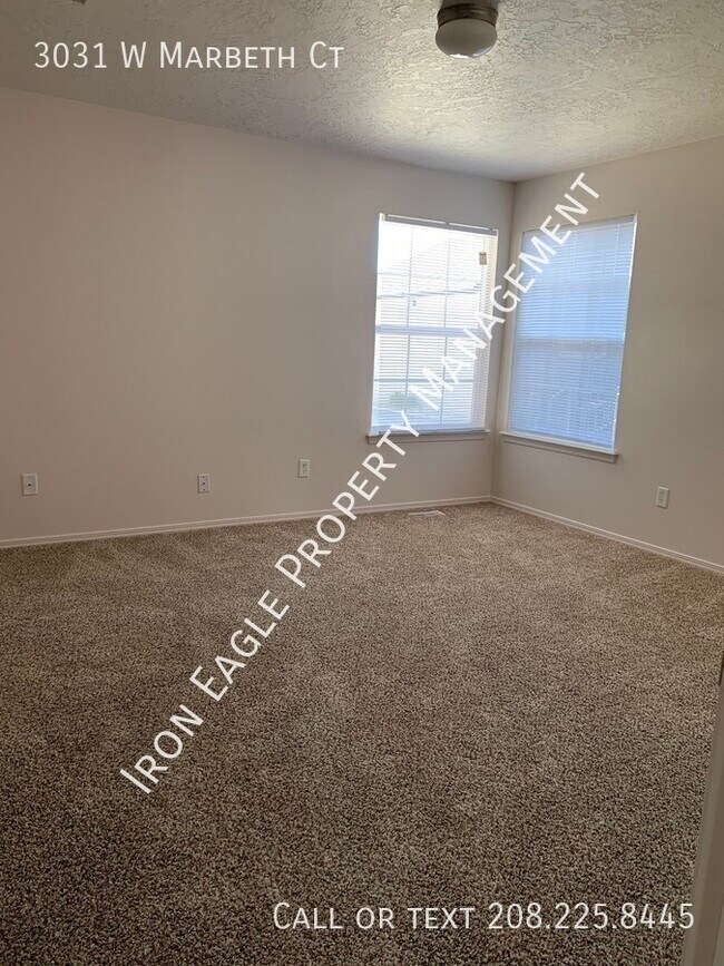 Foto del edificio - 3031 W Marbeth Ct