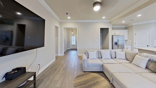 Foto del edificio - 3/2 fully fenced home in Lafayette Landing