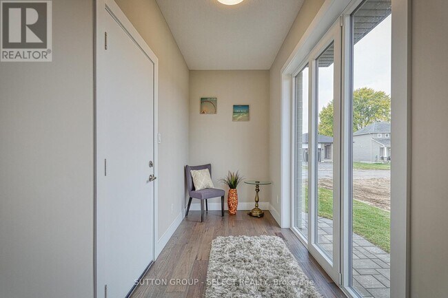 Photo du bâtiment - 19 Alexander Cir