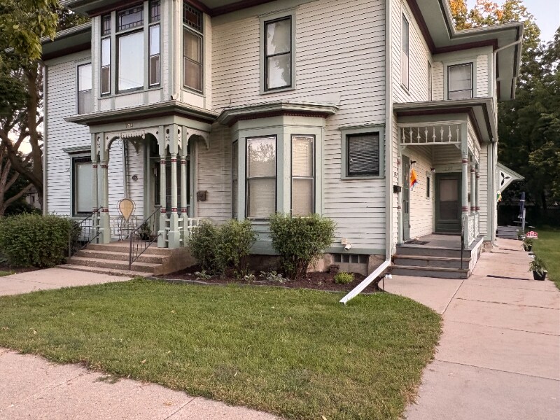 Foto principal - 722 Chapin St