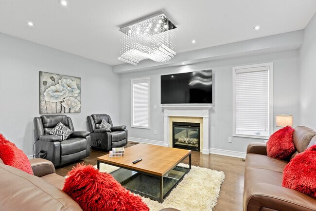 Building Photo - 49 Riseborough Dr