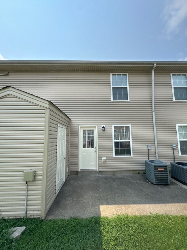 Building Photo - 244 Executive Ave
