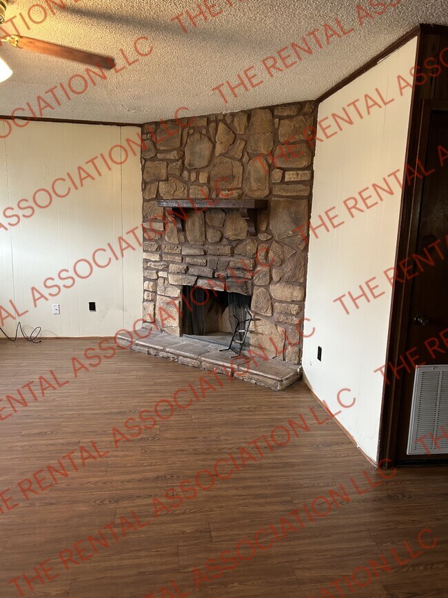 Foto del edificio - 203 Westridge Dr