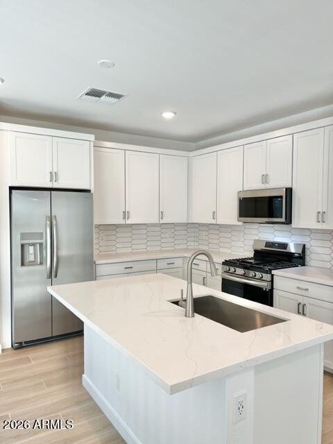 Foto del edificio - 9233 E Smith Ave