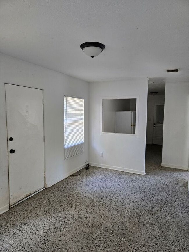 Photo - Charming 1/2 duplex in the heart of Orlando House