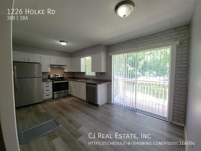 Foto del edificio - 1226 Holke Rd