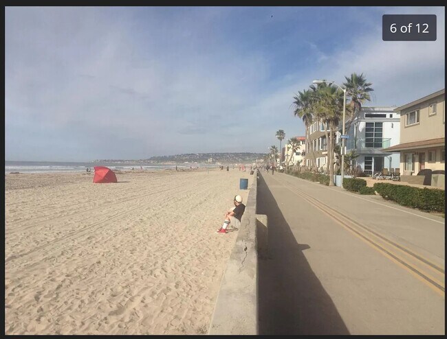 Foto del edificio - 3261 Ocean Front Walk