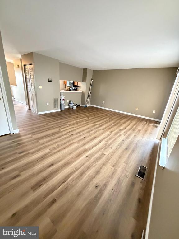 Foto del edificio - 4621 Langston Dr