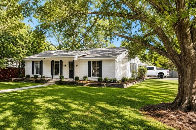 Building Photo - 517 Hunters Creek Cir