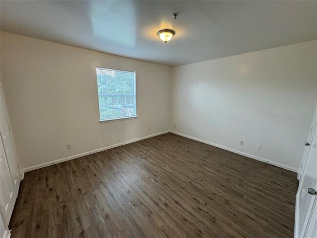 Foto del edificio - 8526 Lenore St