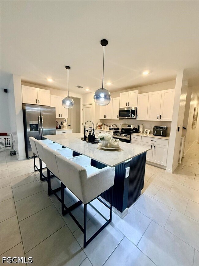 Building Photo - 17645 Paradiso Wy