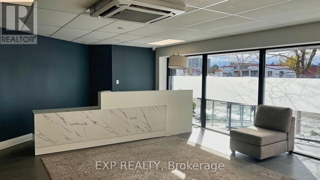 Building Photo - 1 Falaise Rd