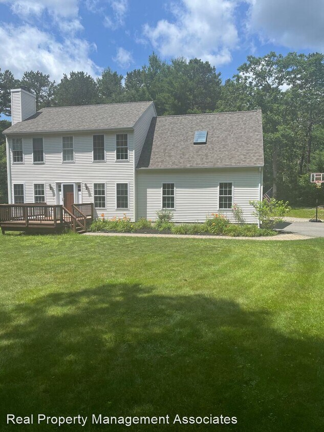 3 br, 2.5 bath House 7 Racoon Ln House for Rent in Sandwich, MA