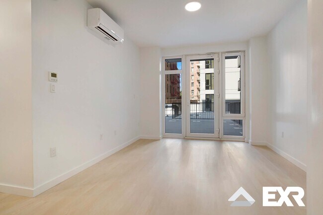 Building Photo - 14815 89th Ave