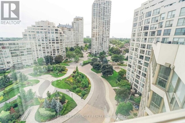 Photo du bâtiment - 2261-2261 Lake Shore Blvd W