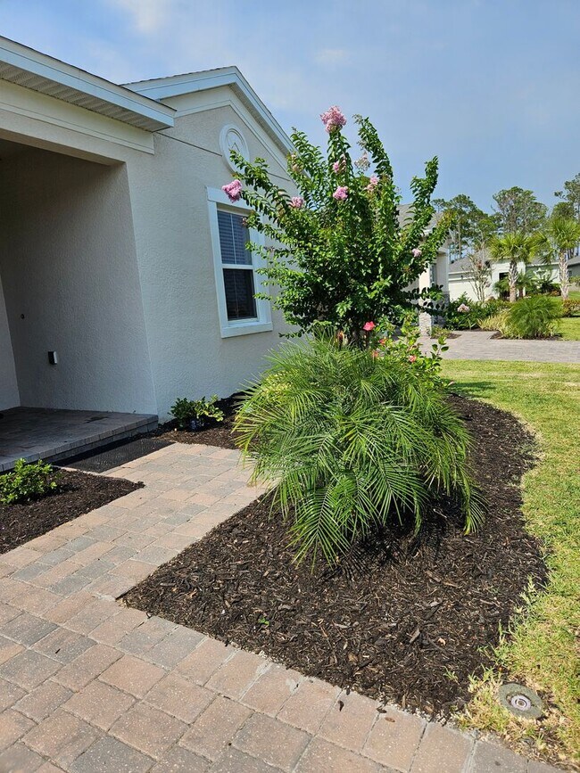 Foto del edificio - 4 Bedroom 2 bath beautiful spacious home i...