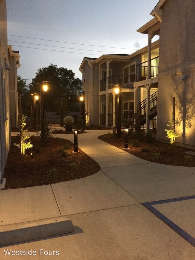 Building Photo - 2148 Nord Ave