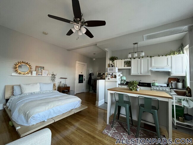 Foto del edificio - 1185 Commonwealth Ave