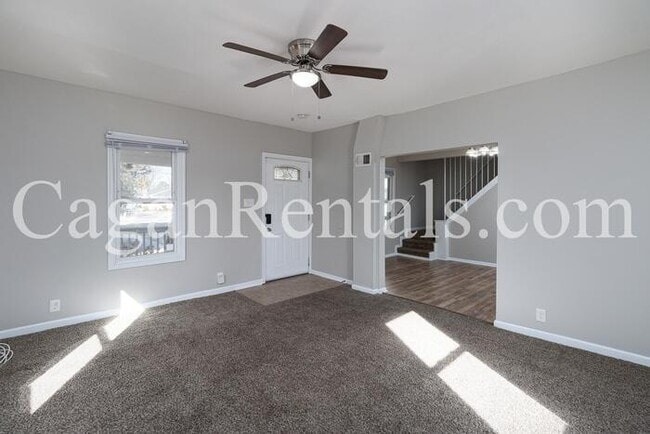 Building Photo - 4 Bedroom Single Family Home- Vineland!