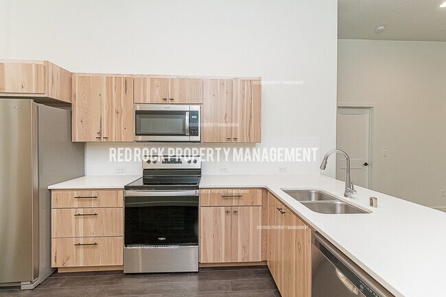Foto del edificio - 606 South Crescent Lane - 1