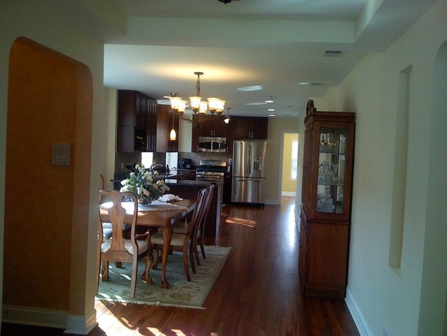 Foto del edificio - 2539 W Lunt Ave