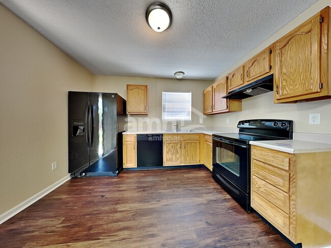 Foto del edificio - 1783 Blue Lake Dr