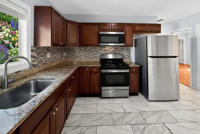 Foto del edificio - 247 Pilgrim Ave