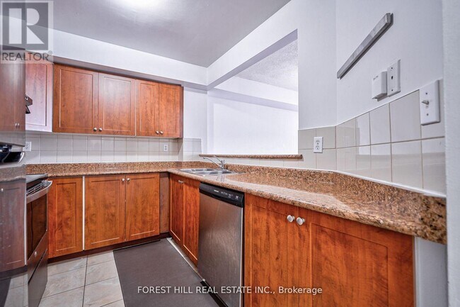 Photo du bâtiment - 400 McLevin Ave