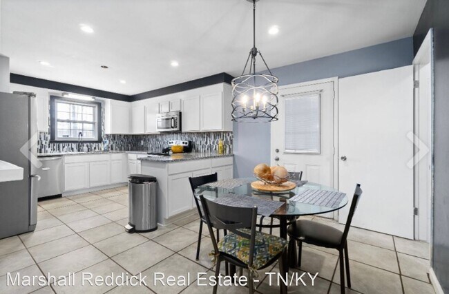 Building Photo - 5 br, 2 bath House - 226 Norris Dr