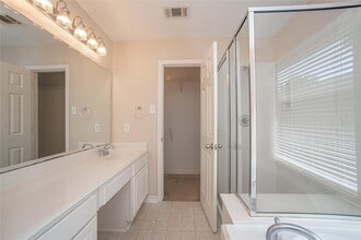 Building Photo - 2223 Shady Pine Dr