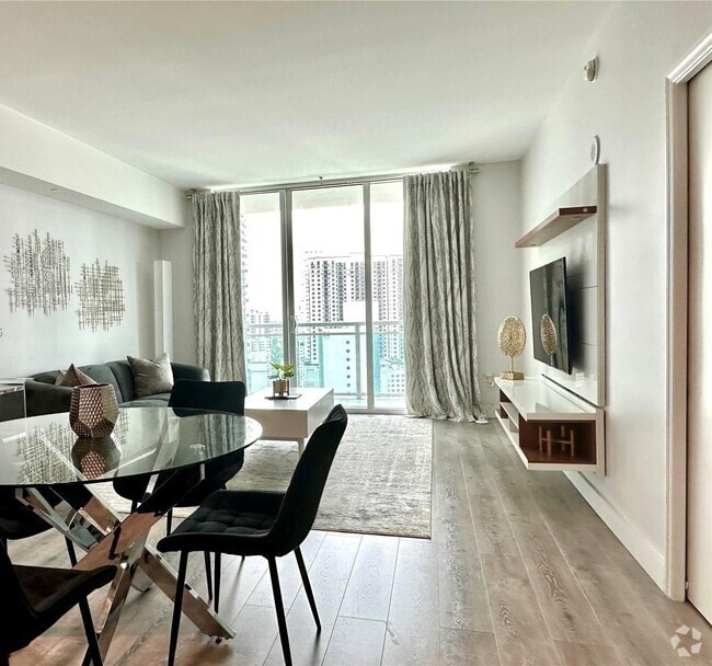 Building Photo - 951 Brickell Ave