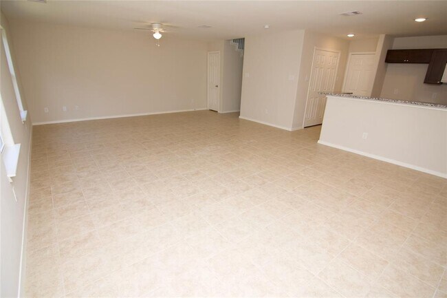 Building Photo - 12039 Clifton Oaks Dr