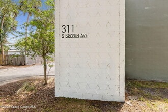 Building Photo - 311 S Brown Ave