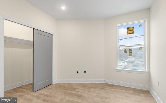 Foto del edificio - 6601 Ridge Ave