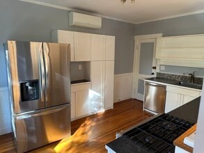 Building Photo - 51 Foskett St