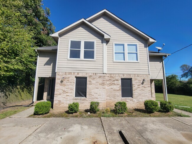 Building Photo - 3813 Lydia St