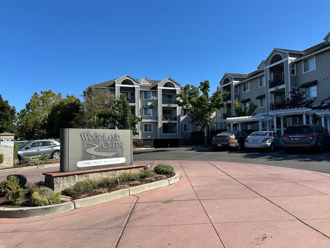 Building Photo - 1982 W Bayshore Rd