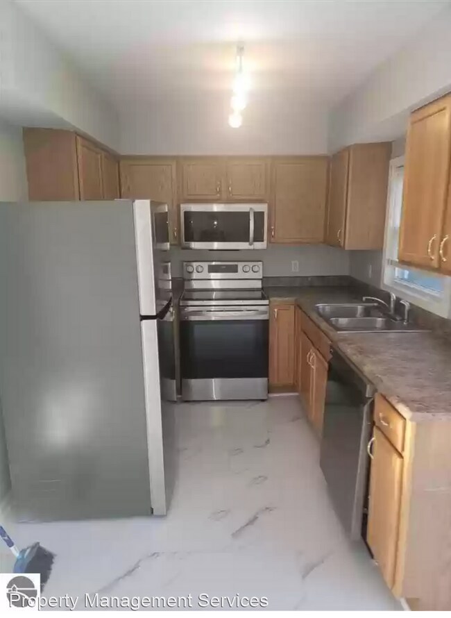 Building Photo - 4 br, 1 bath House - 5011 S Garfield Rd