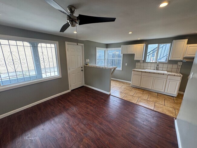 Foto del edificio - 6228 S Van Ness Ave