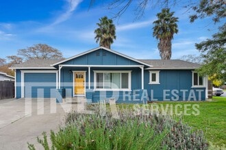 Building Photo - 603 11th St