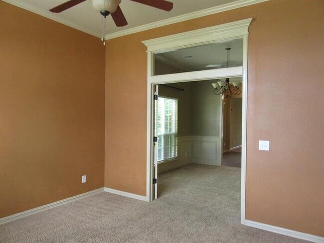 Building Photo - 1001 S 72nd St, Broken Arrow, OK, 74014
