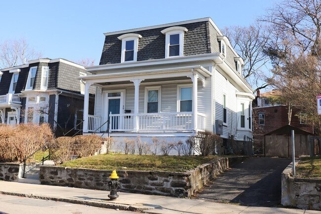Foto del edificio - 30 Woodbine St
