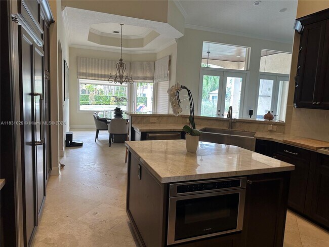 Foto del edificio - 2534 Montclaire Ct