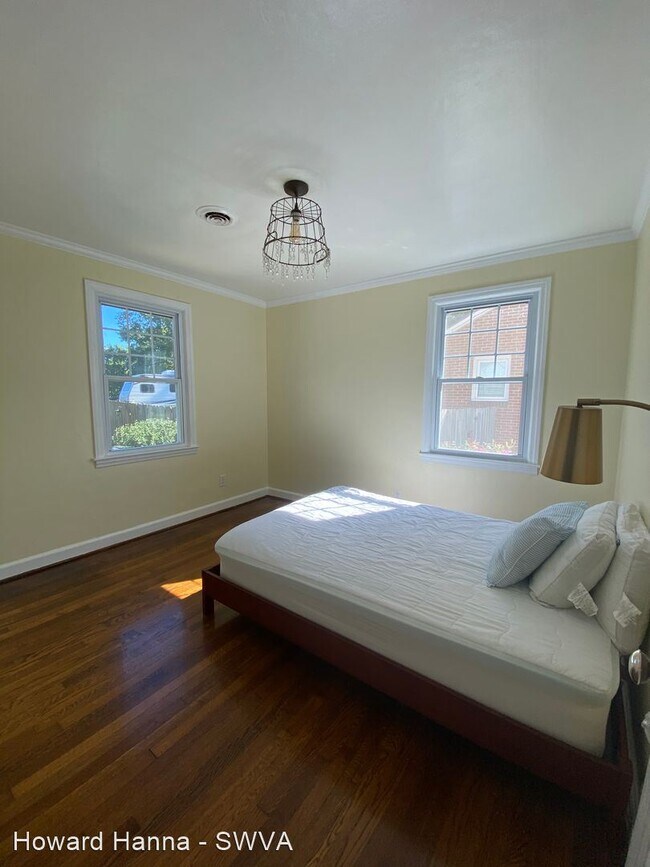 Building Photo - 2 br, 1 bath House - 2517 Maiden Lane SW