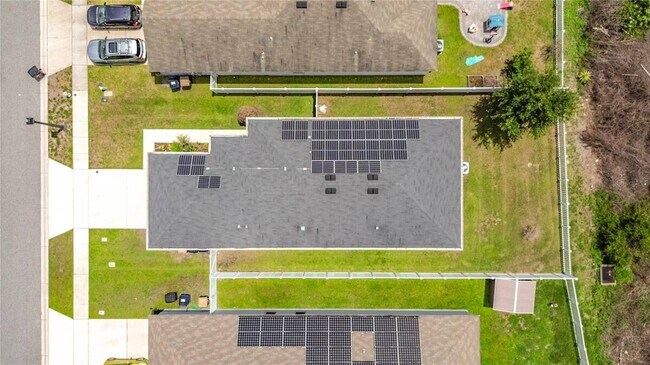 Foto del edificio - 3040 Lakes Crest Ave