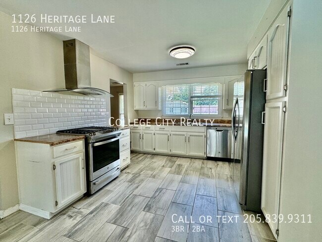 Foto del edificio - 1126 Heritage Lane