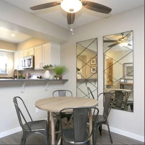Dining area - 4848 El Cemonte Ave
